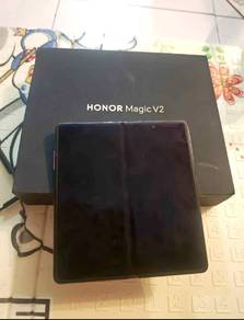 Honor Magic V2