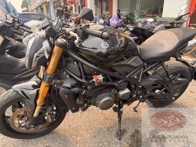 Benelli 752S