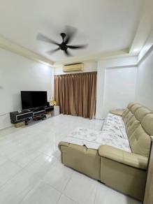 Apartment For Sale in Mon Glori