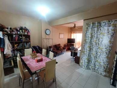 Condominium For Sale in Kristal Heights (Gombak)