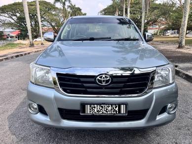 2012 Toyota Hilux G
