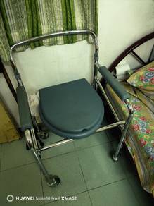 commode chair
