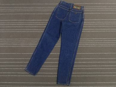 Vintage luxury Armani jeans w26