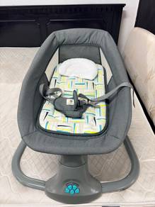 bouncer / baby swing
