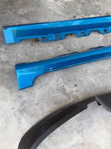 side skirt & rear original bezza advance 2019