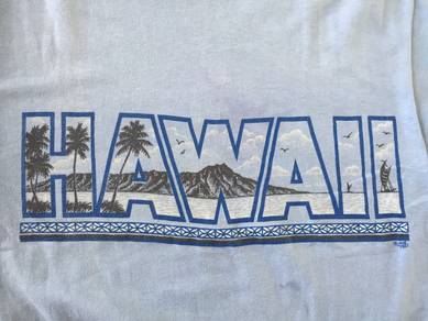 T-shirt Hawaii spell out vintage1985 hanes levis