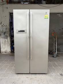 Electrolux side by side doors refrigerator fridge