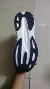 Line 7 athletic running shoe