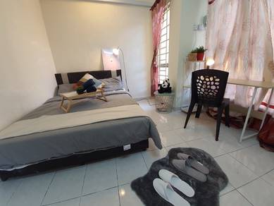 Room in Setia Alam, SGR