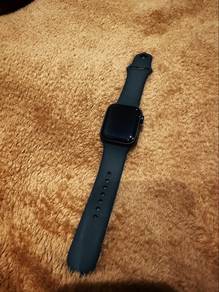 Apple Watch SE 3 40mm + New Apple Strap
