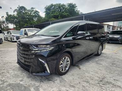 Toyota Alphard Z in Damansara Kim, SGR