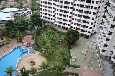 Condominium For Rent in Eden Seaview