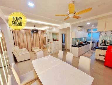 Condominium For Sale in All Seasons Park