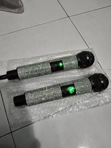 Dynamic Wireless Microphone 