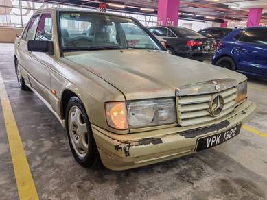 Mercedes Benz 190E E in Kota Damansara, SGR
