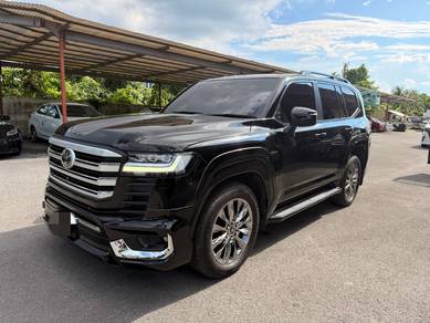 2023 Toyota Land Cruiser AX