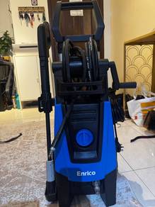 Water Jet Enrico