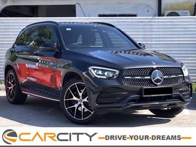 Mercedes Benz GLC300 300 4MATIC AMG LINE in Kajang, SGR