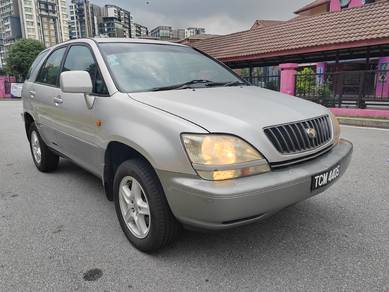 Toyota Harrier 300G in Damansara Damai, SGR