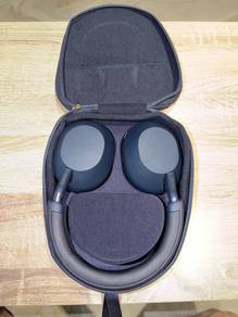 Sony headphones WH-1000XM5