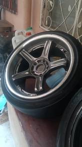 RIM 17" 5 Lubang Untuk Dijual 🔥