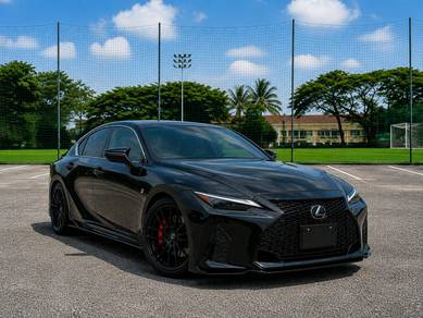 Lexus IS 300 F-SPORT in Kajang, SGR