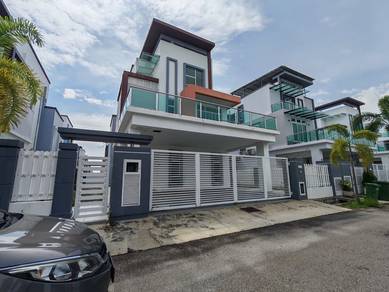 Bungalow House For Sale in Klebang,MLK