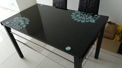 Dinning Table 