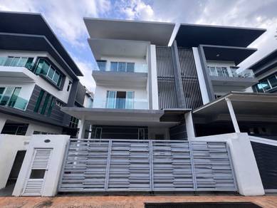 Semi-Detached House For Sale in Bandar Sungai Long,SGR
