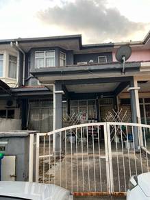Terraced House For Sale in Seri Kembangan,SGR