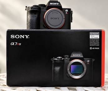 Sony A7R iv body only full set