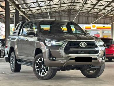 Toyota Hilux DOUBLE CAB 2.4V (AT) 4X4 in Kuantan, PHG