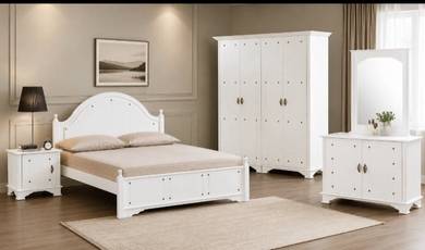 New Set Bedroom Queen 