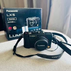 (Fixed Price) Panasonic Lumix LX5 Black Camera