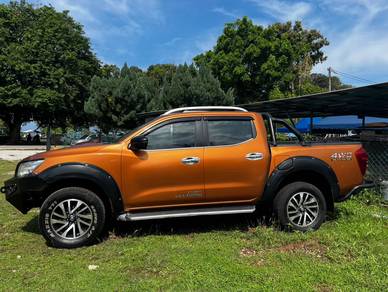 Nissan Navara PRO-4X in Bukit Bintang, KUL