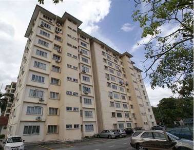 Condominium For Sale in Kenaria Condominium