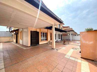Semi-Detached House For Sale in Setia Alam,SGR