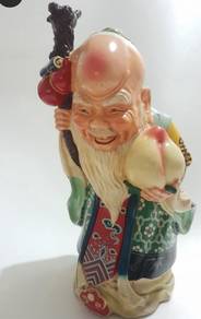 birthday uncle sculpture 