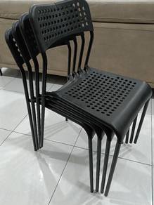 SANDSBERG Chair (Black) – (4 Unit)