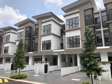 Twin Villas For Sale in Puchong South,SGR