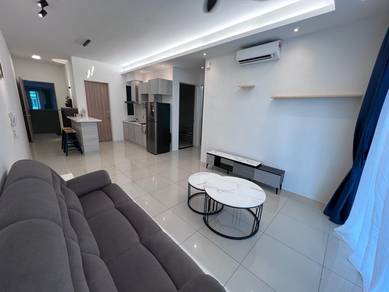 Condominium For Rent in Quay West Residence