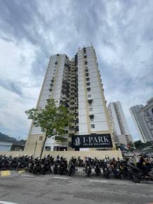Apartment For Sale in I-Park Apartment