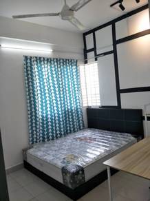 Room in Kota Kemuning, SGR