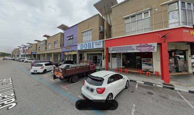 Shop lot For Sale in Cheng,MLK