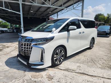 Toyota Alphard SC in Damansara Kim, SGR