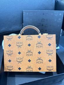 MCM hand bag/jewery bag