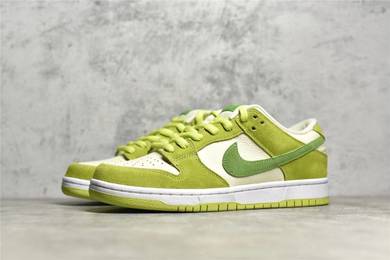 Nike SB Dunk Low Green Apple