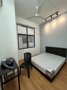 Room in Kota Kemuning, SGR