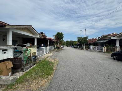 1-storey Terraced House For Sale in Salak Tinggi,SGR