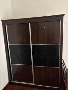 kabinet pakaian 🗄️  – Let go buyers